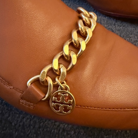Great condition Tory Burch Mini Benton Charm Loafer - Picture 4 of 4